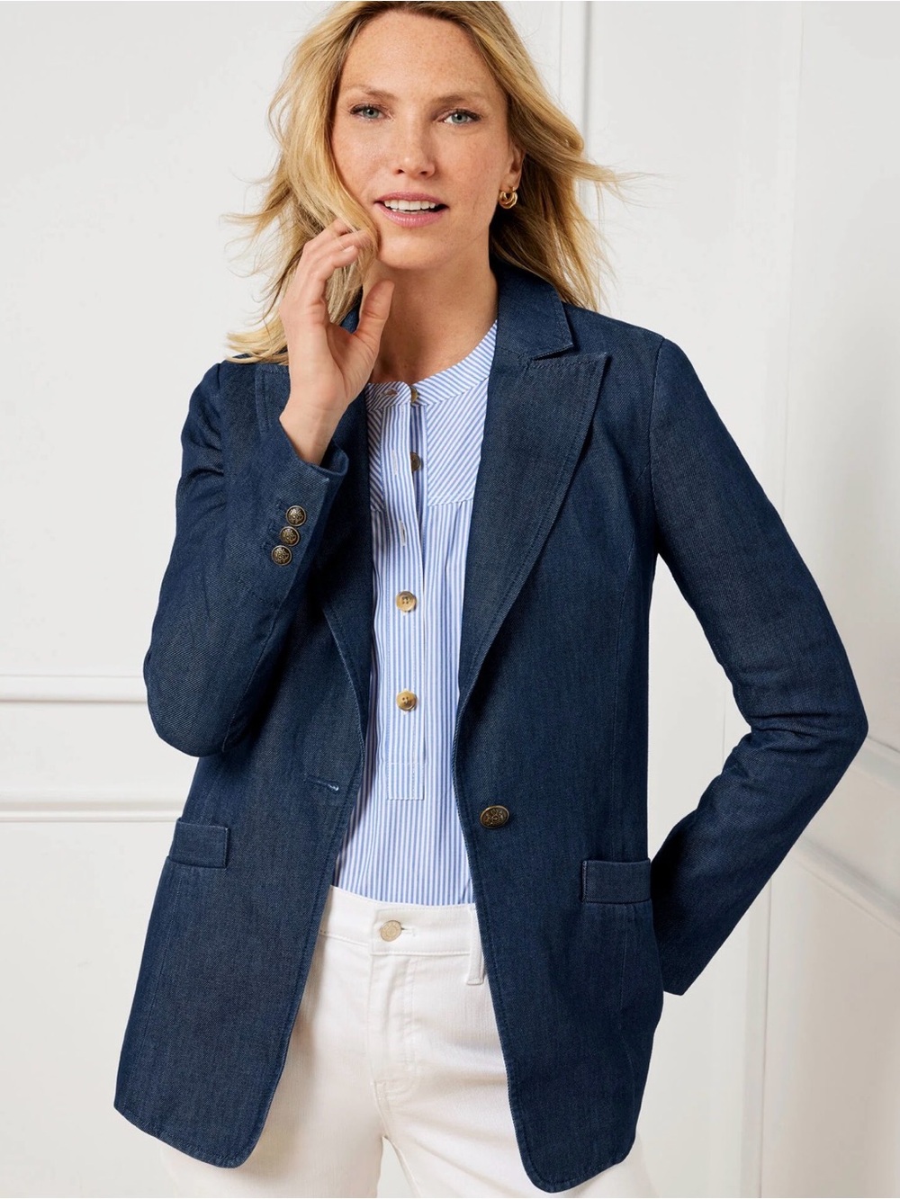 Talbots Denim Blazer Size 12 Gold Crest Buttons Lyocell Cotton Dark Wash Jacket